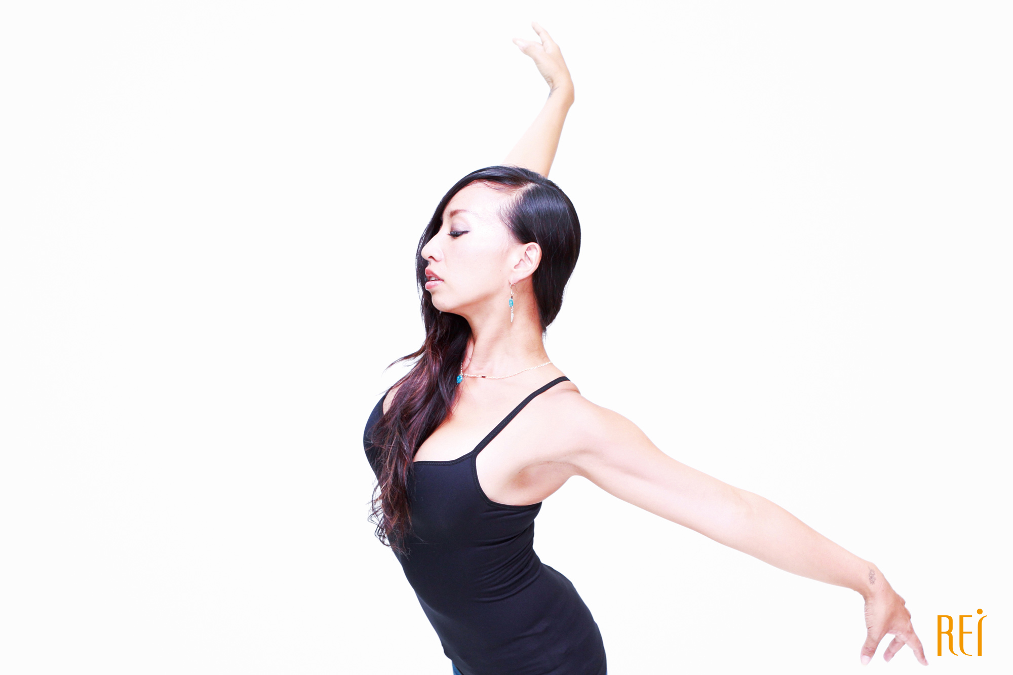 Eyeのballetクラス 女性限定ダンススタジオ Rei Dance Collection